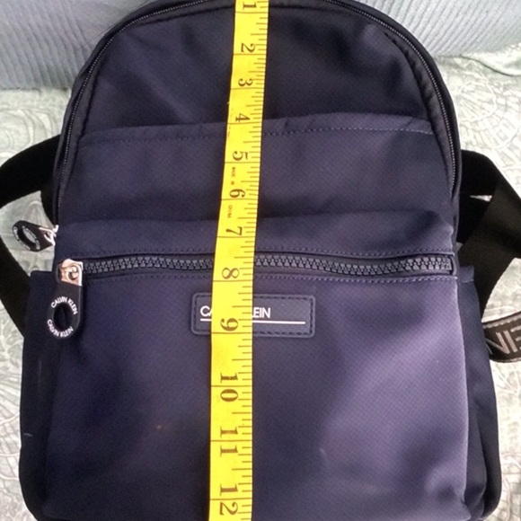Calvin Klein navy blue backpack with pockets for water bottles - Picture 6 of 10